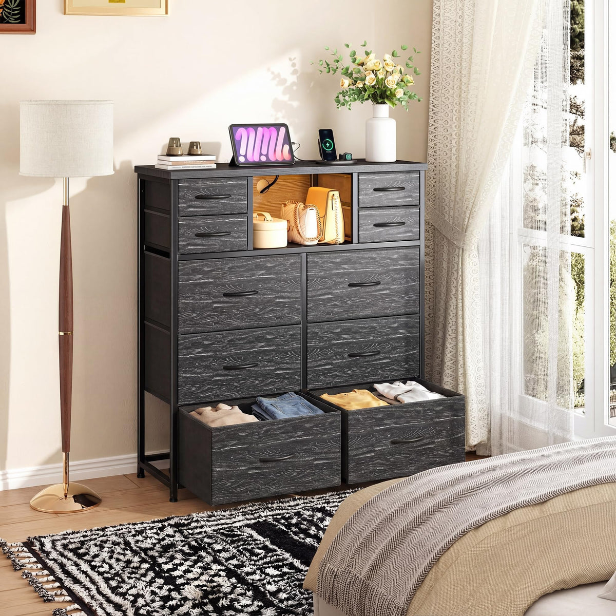 Black 10 Drawer Dresser with Charging Station I913